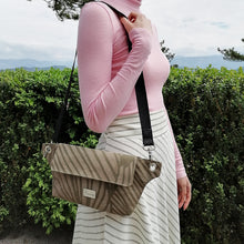 Load image into Gallery viewer, COSMOS BAG, green