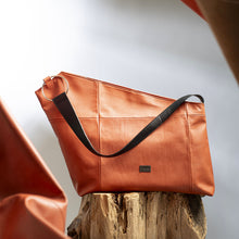 Load image into Gallery viewer, Torba DRZNA ZAPUŠČINA, rjava