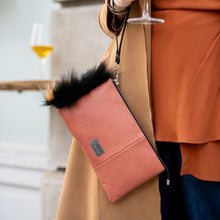 Load image into Gallery viewer, Torbica DEDIŠČINA SPOMINA, rjava