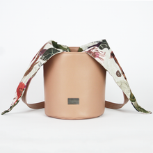 Load image into Gallery viewer, CAMELIA BAG, pale pink