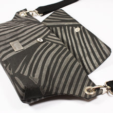 Load image into Gallery viewer, COSMOS BAG, black