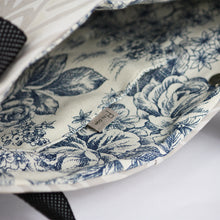 Load image into Gallery viewer, HANA SQUARE BAG, light grey with pattern