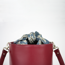 Load image into Gallery viewer, CAMELIA BAG, burgundy