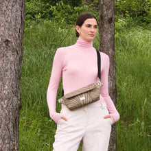 Load image into Gallery viewer, COSMOS BAG, green