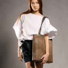 Load image into Gallery viewer, CALLA bag, brownish green