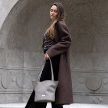 Load image into Gallery viewer, TULIP BAG, taupe