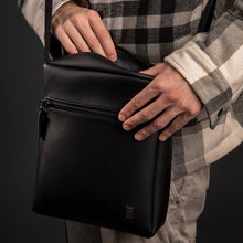 Load image into Gallery viewer, MEN'S SHOULDER BAG, black