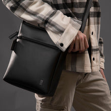 Load image into Gallery viewer, MEN'S SHOULDER BAG, black