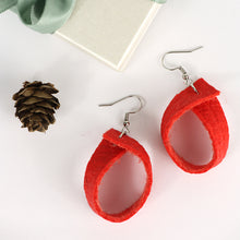 Load image into Gallery viewer, Pinatex earings, red
