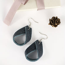 Load image into Gallery viewer, Pinatex earings, blue