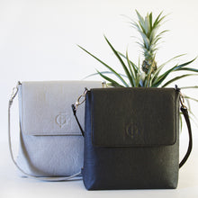 Load image into Gallery viewer, DAHLIA BAGPACK, black