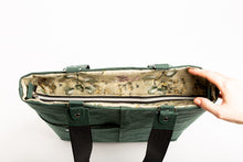 Load image into Gallery viewer, CALLA bag, green