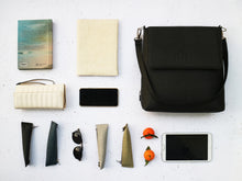 Load image into Gallery viewer, DAHLIA BAGPACK, black