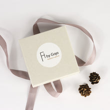 Load image into Gallery viewer, Pinatex earings, platinum