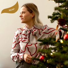 Load image into Gallery viewer, Silk blouse Nina, large floral motif
