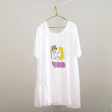Load image into Gallery viewer, Feminine ethos tunic, size M
