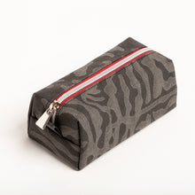 Load image into Gallery viewer, IVY PENCIL CASE, black

